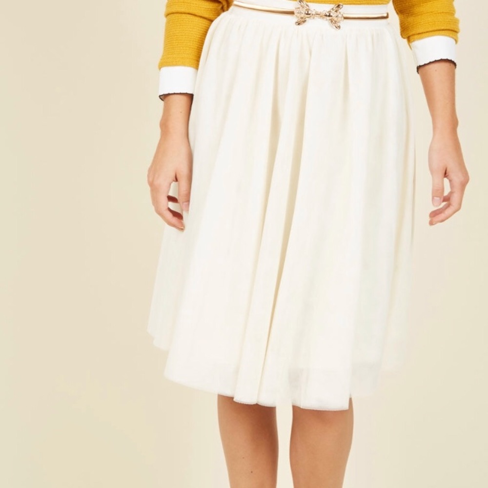 ModCloth Tulle of the Trade skirt in ivory